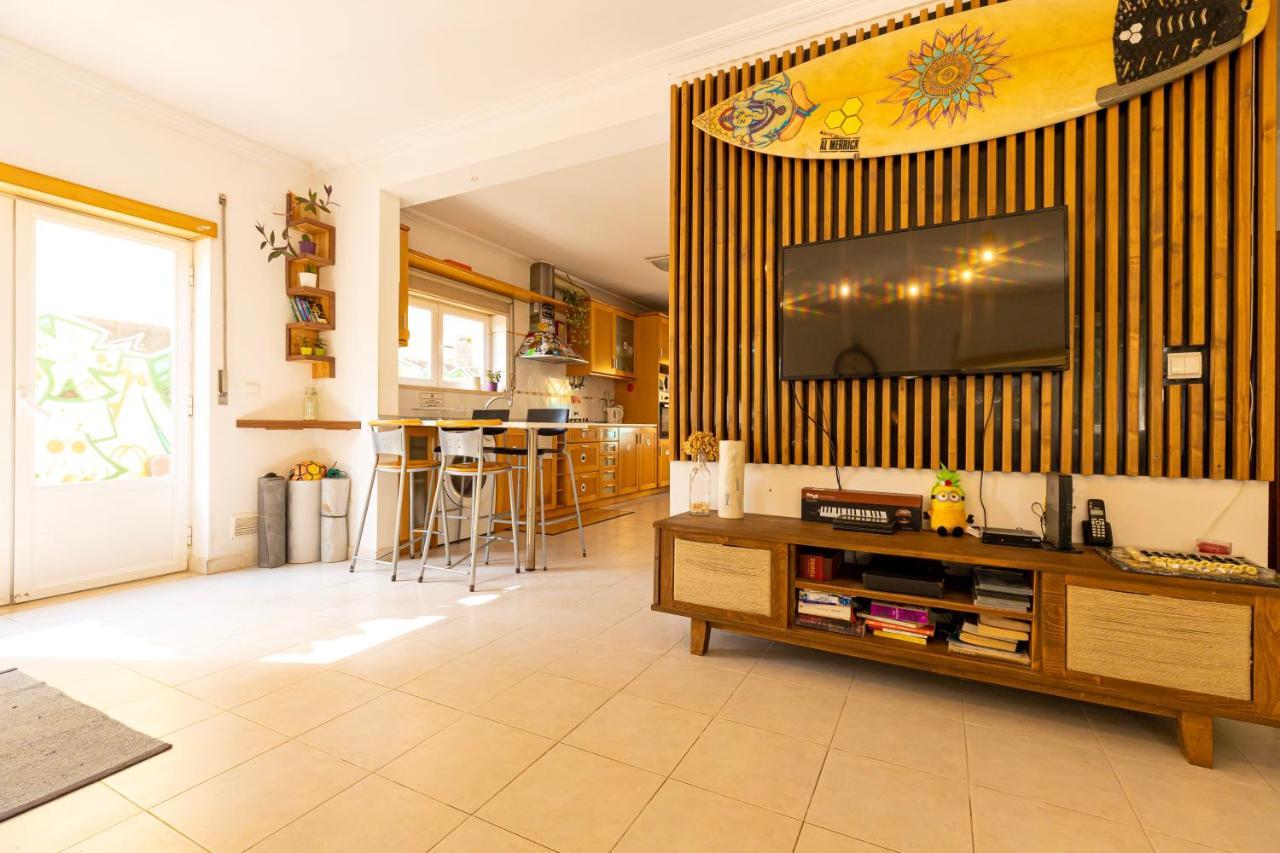 Хостел Pineapple Surf House Атоґія-да-Балея Екстер'єр фото