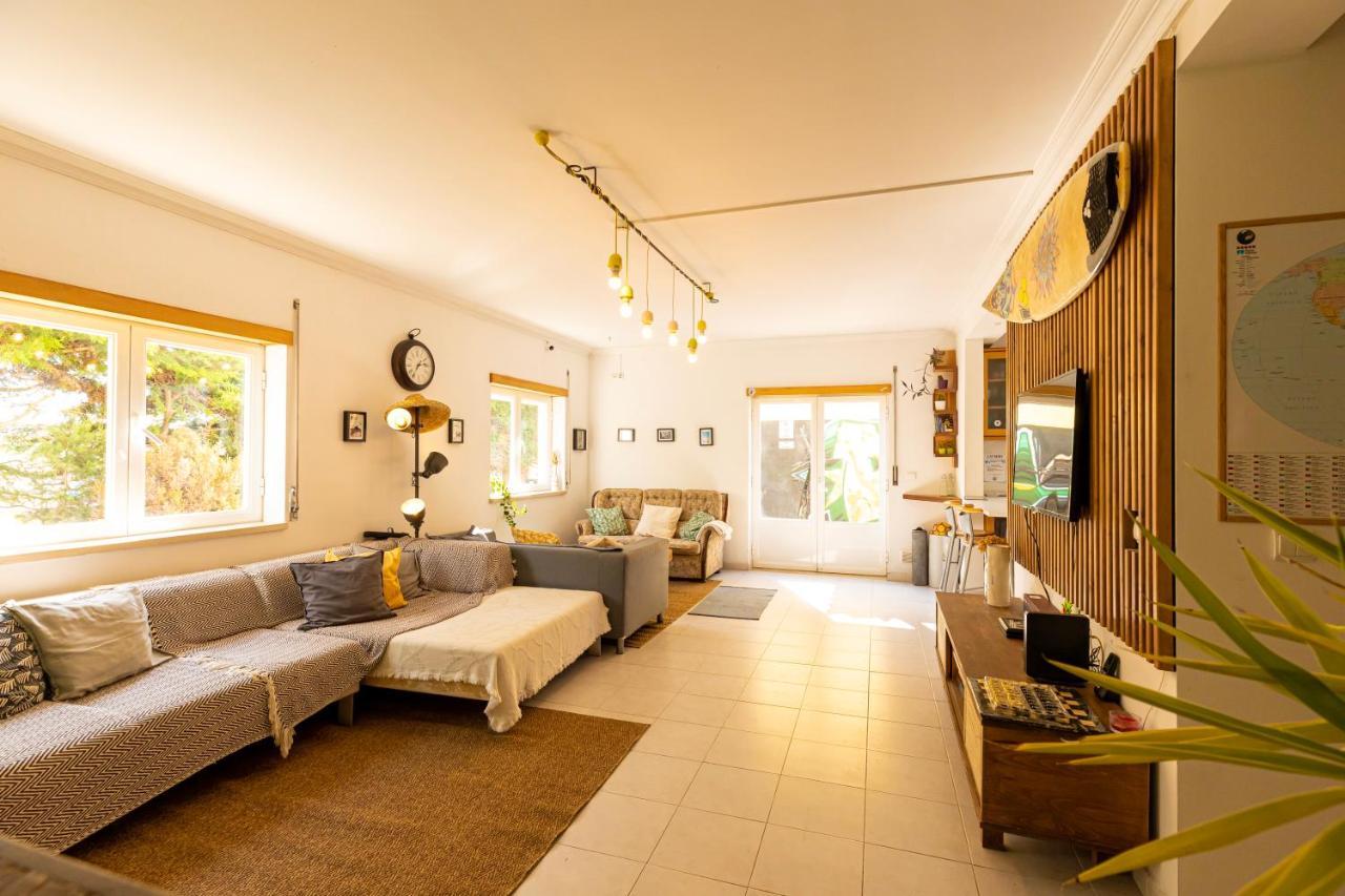 Хостел Pineapple Surf House Атоґія-да-Балея Екстер'єр фото