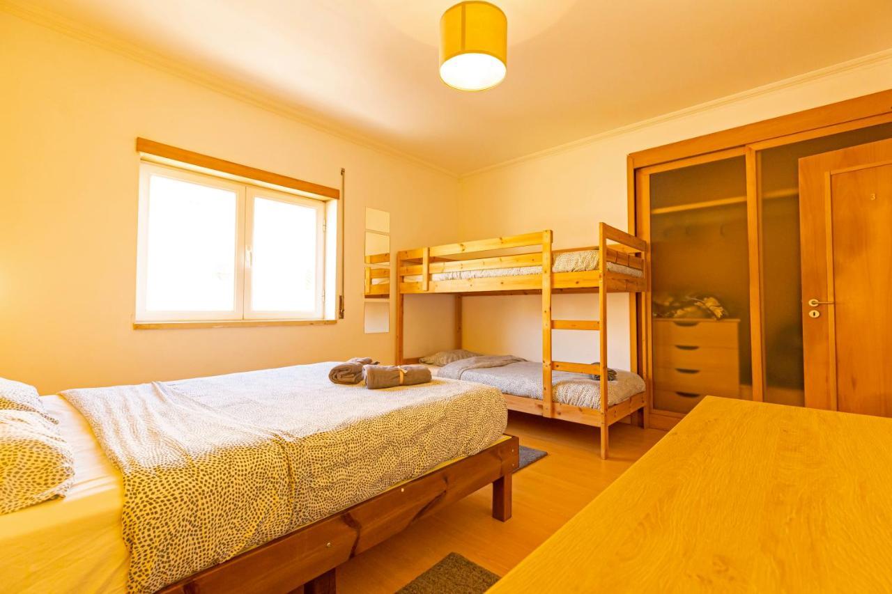 Хостел Pineapple Surf House Атоґія-да-Балея Екстер'єр фото