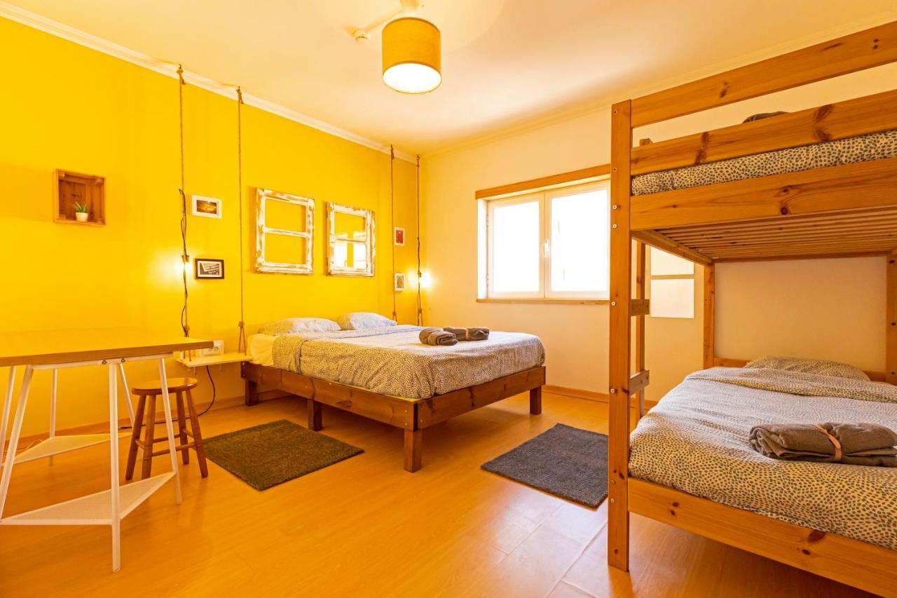 Хостел Pineapple Surf House Атоґія-да-Балея Екстер'єр фото