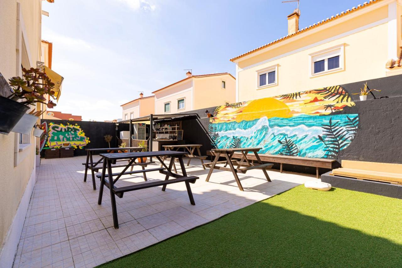 Хостел Pineapple Surf House Атоґія-да-Балея Екстер'єр фото
