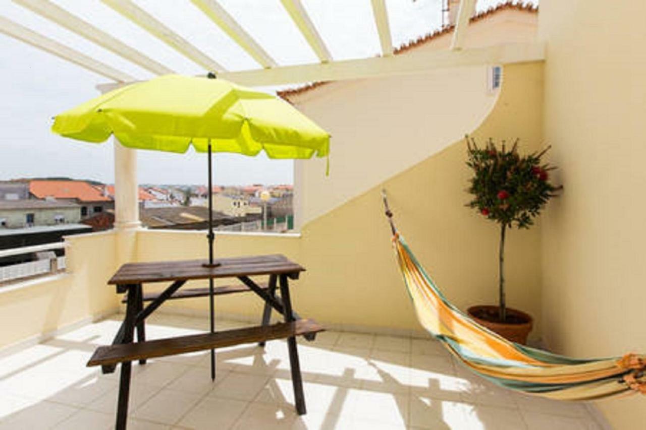 Хостел Pineapple Surf House Атоґія-да-Балея Екстер'єр фото